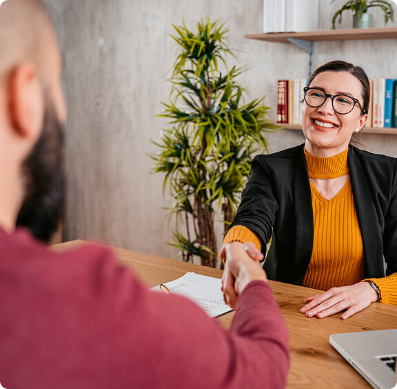 <p>In filiale o al telefono</p>